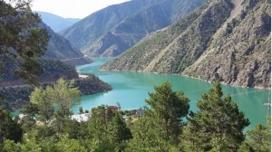 S.Vedat Karaarslan:  Arkeolog – Elektronik Mühendisi (MSc.) Ekonomik gelişmenin gerçekleşmesinin hizmetler