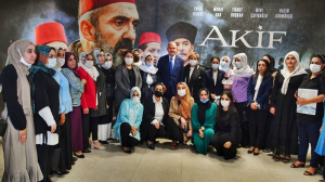 İçişleri Bakanı Süleyman Soylu, Mehmet Akif Ersoy’un İstiklal Marşı’nı yazarken