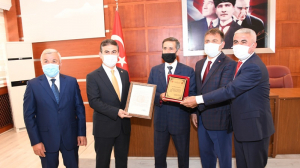 Gümüşhane’de 34. Ahilik Haftası kutlamaları kapsamında düzenlenen törende  yılın ahisi seçilen