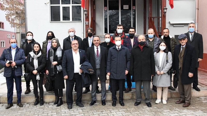 Gümüşhane Valisi Kamuran Taşbilek, 10 Ocak Çalışan Gazeteciler günü nedeniyle