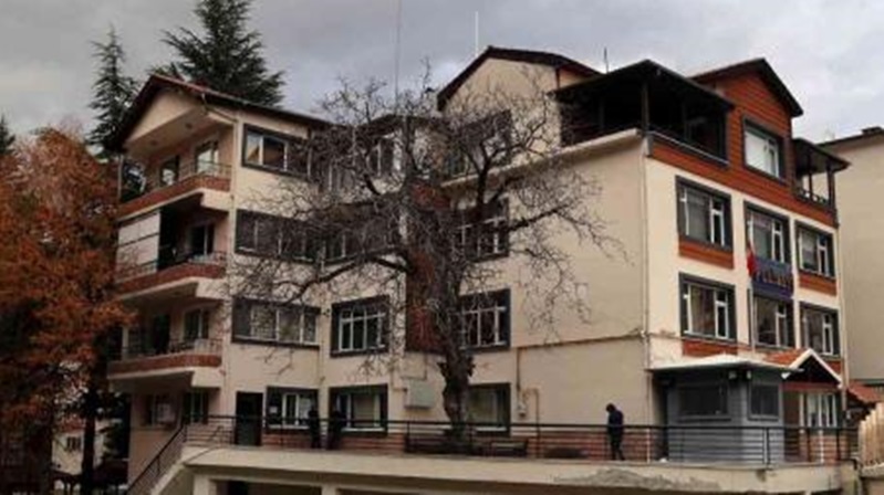 Gümüşhane Valiliği yaptığı yazılı açıklamayla Eski Köprübaşı Karakol binasında da