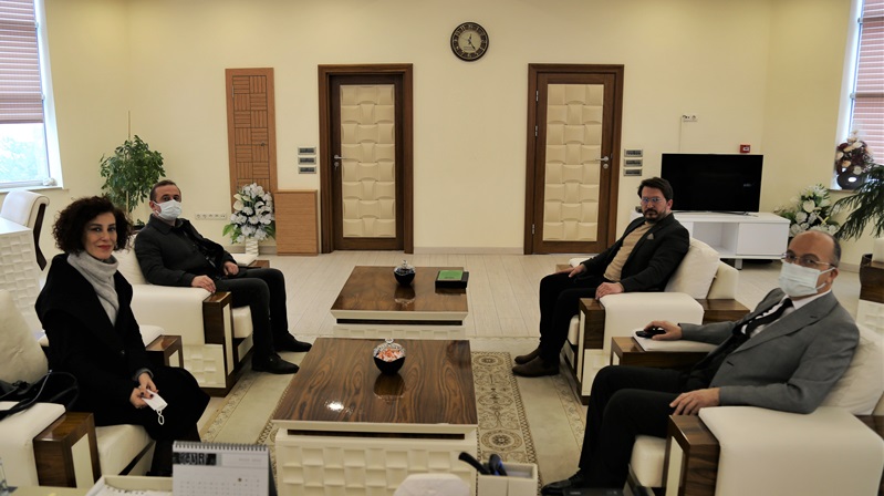 Trabzon Devlet Tiyatroları Müdürü Elvan Saliha Karahasan Gümüşhane Üniversitesi Rektörü