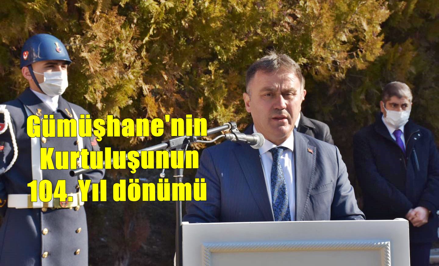 Gümüşhane’nin kurtuluşunun 104. Yıldönümü töreni   Atatürk Anıtına Valilik adına Vali