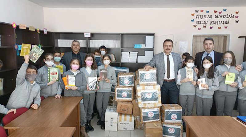 Şiran Dernekler Federasyonu (ŞİDEF), Şiran İlçe Milli Müdürlüğü’nün düzenlediği “Ağacı