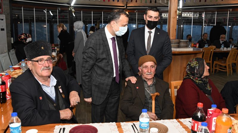 Gümüşhane Valisi Kamuran Taşbilek, Torul İlçesinde Şehit Aileleri ve Gazilerlerle