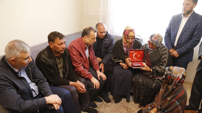 Gümüşhane Valisi Kamuran Taşbilek, Pençe-Kilit Operasyon bölgesinde şehit olan Gümüşhaneli