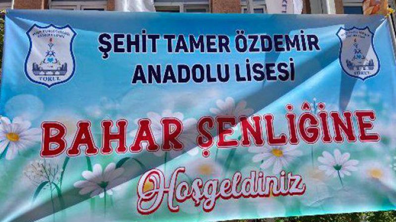 Gümüşhane’nin Torul ilçesi  Şehit Tamer Özdemir Anadolu Lisesi içinde 30’u