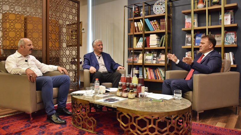 Gümüşhane Belediye Başkanı Ercan Çimen Sosyal Medya Buluşmaları’nın 2.sini düzenledi.