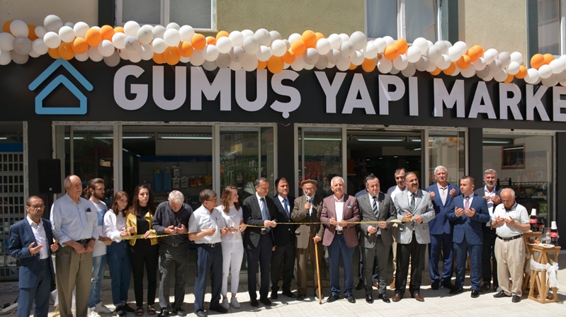 Gümüşhane kent merkezinin en büyük yapı marketi olan “Gümüş Yapı