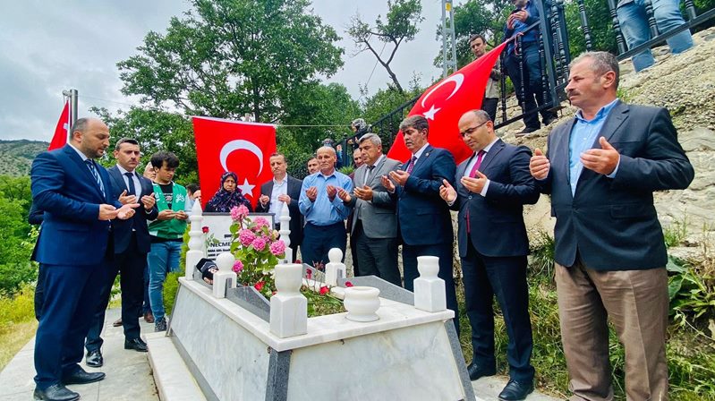 Görev yaptığı Şanlıurfa’dan karne tatili için memleketi Gümüşhane’ye dönerken Tunceli-Pülümür
