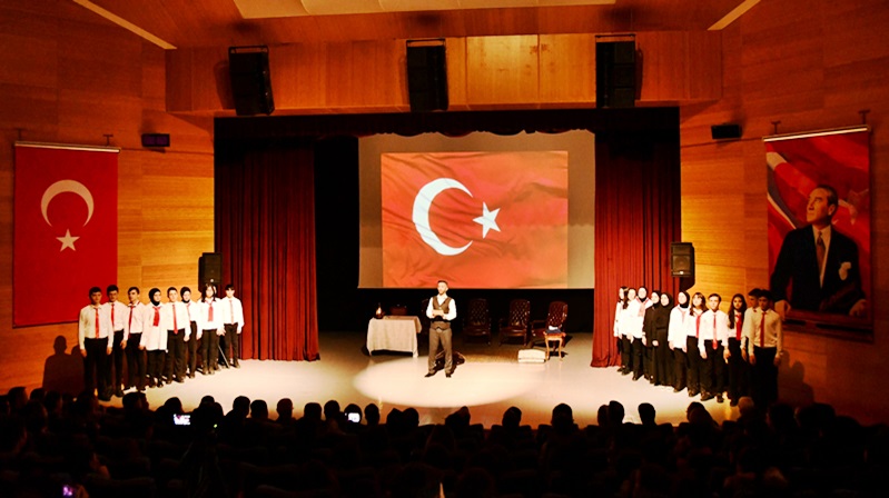 İstiklal Marşı şairi Mehmet Akif Ersoy vefatının 86.yıldönümünde Gümüşhane’de düzenlenen