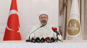 İslam aleminin Regaib Gecesini tebrik eden Diyanet İşleri Başkanı Prof.