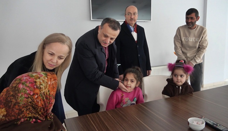 Kahramanmaraş ve civarındaki 10 ili etkileyen 7,7 ve 7,6 büyüklüğündeki 