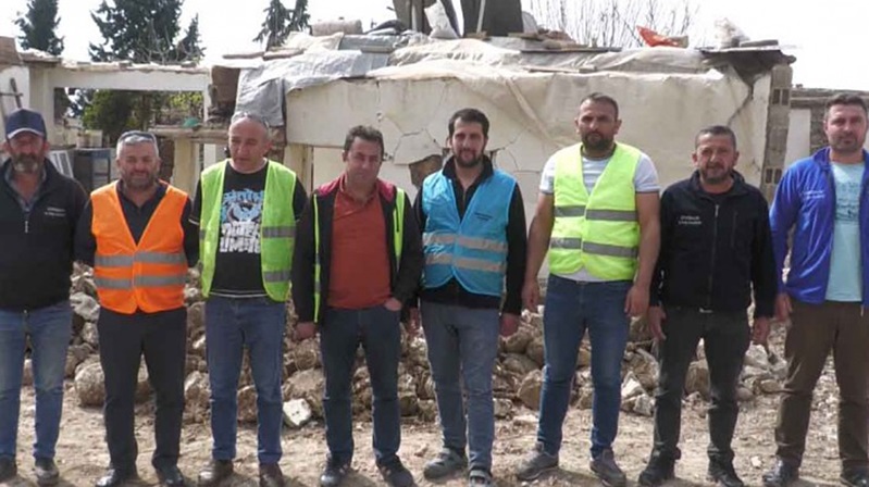 Gümüşhane İl Özel İdaresi tarafından görevlendirilen 12 kişilik ekip iş