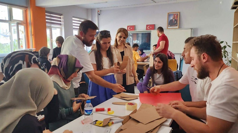 Gümüşhane’nin Torul ilçesinde öğretmen ve öğrencilere yönelik “Stem, Oyun ve