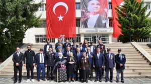 19 Eylül Gaziler Günü nedeniyle ilk program Hükümet Konağı önündeki