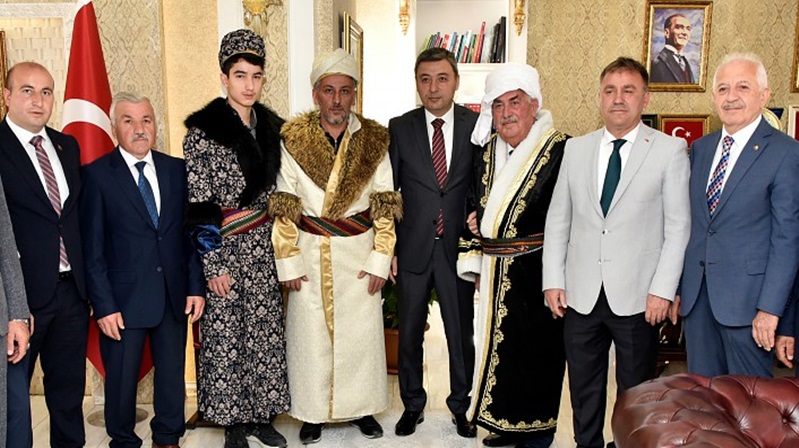 36.Ahilik Haftası Gümüşhane’de de düzenlenen çeşitli programlarla kutlandı.&nbsp;Yılın ahisine, kalfasına,