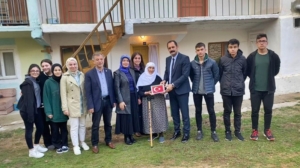 Gümüşhane Türk Telekom Fen Lisesi yönetici, öğretmen ve öğrencileri, Cumhuriyetimizin