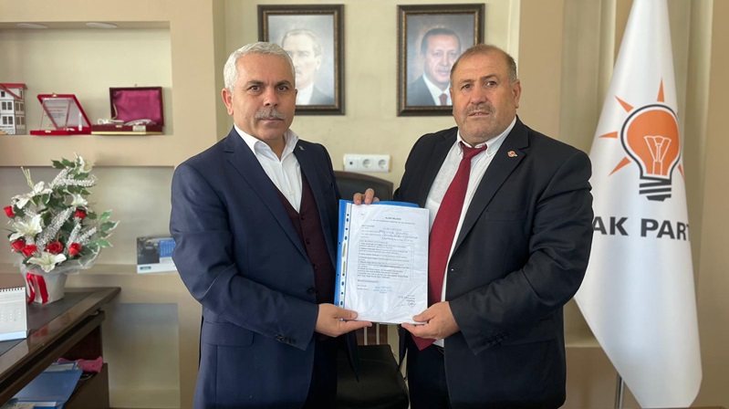 Gümüşhane’nin Kelkit İlçesi’nin sevilen simalarından Gazeteci Nihat Zeyrek, Gümüşgöze Beldesi