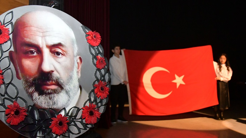 İstiklâl Marşı Şairimiz Mehmet Akif Ersoy vefatının 87.yıldönümünde Gümüşhane’de düzenlenen