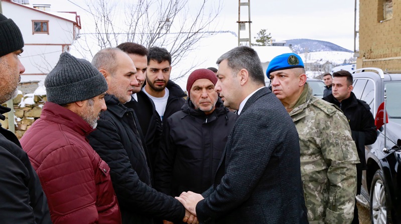 Gümüşhane Valisi  Alper Tanrısever, Kuzey Irak Pençe -Kilit Harekatı bölgesinde,