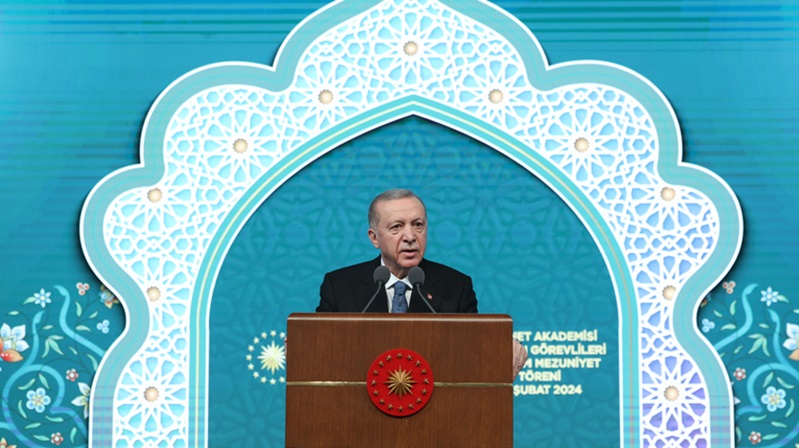 Cumhurbaşkanı Erdoğan: “Zaman zaman hadisle alay eden, hadisi küçümseyen bazı