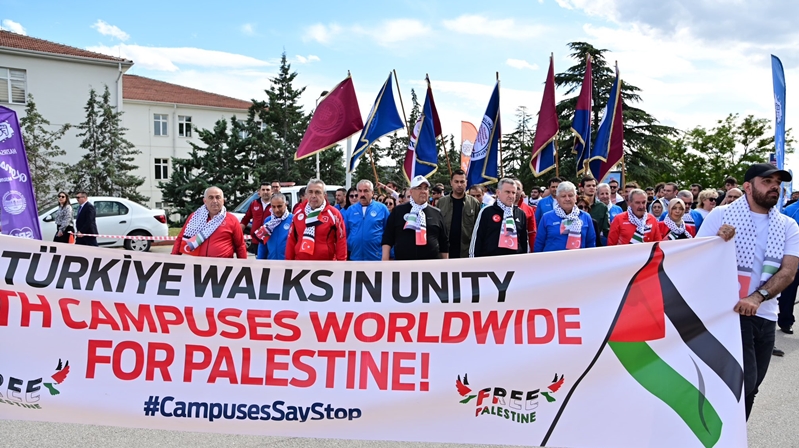 Türkiye’nin sevilen bilim adamı, Sağlık Bilimleri Üniversitesi Rektörü Gümüşhaneli Hemşerimiz