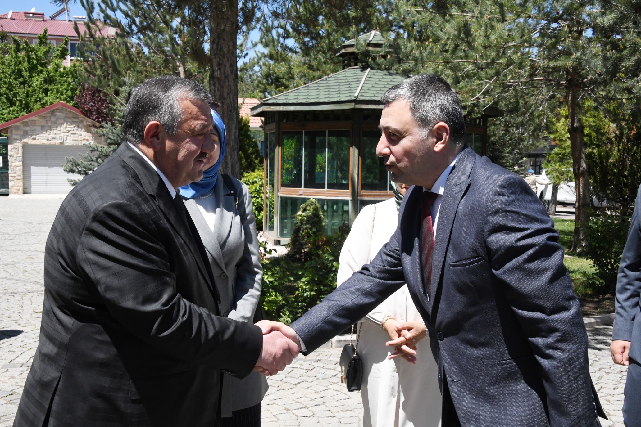 Gümüşhane Valisi Alper Tanrısever, yaptığı açıklamada köy yerleşim alanlarının genişletilmesi