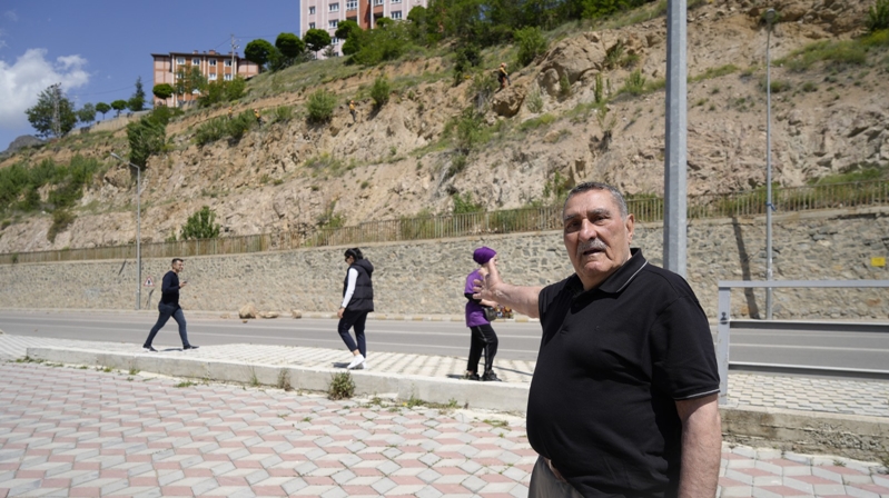 Gümüşhane Bağlarbaşı Mahallesi’nde Gümüşhane Üniversitesi ile öğrenci yurtları arasında yoğun