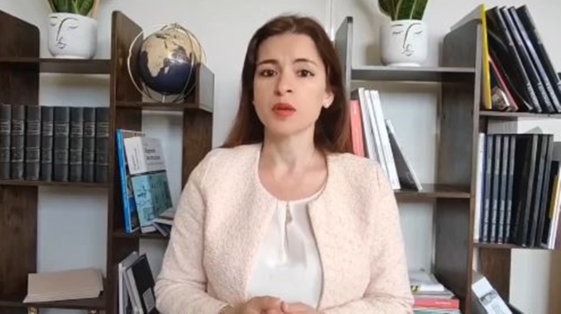 Türkiye’de ve dünyada en çok takipçisi olan aydınlardan biri olan,