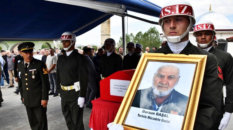Gümüşhane Devlet Hastanesi yoğun bakım servisinde tedavi görürken önceki gün