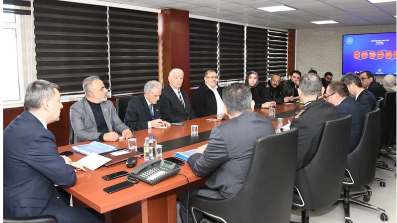 15 Ocak 2024 tarihinde Gümüşhane Valiliği’nde &nbsp;6 kurumun yöneticisi tarafından