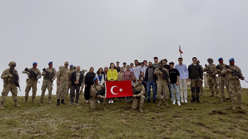 Gümüşhane Valisi Alper Tanrısever’in talimatı ile yapılan programla Gümüşhane’de liseli