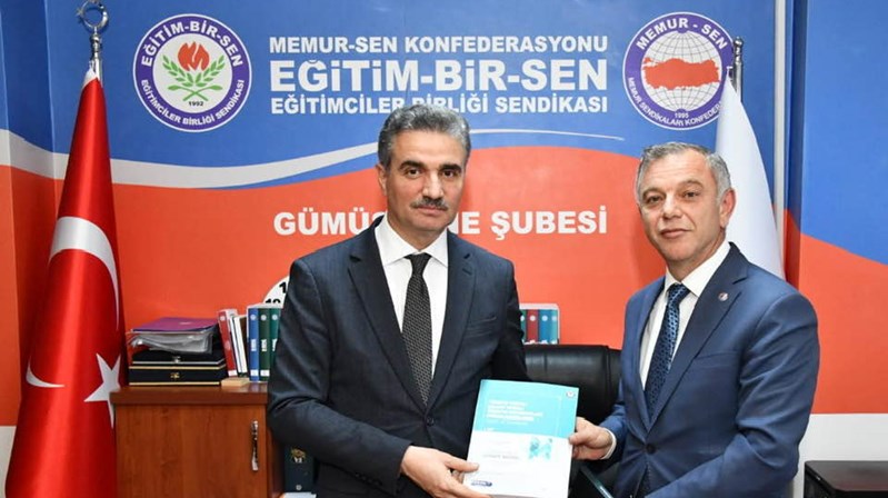 Gümüşhane Valisi Aydın Baruş, bugün Memur Sen Gümüşhane İl Temsilciliği’ni