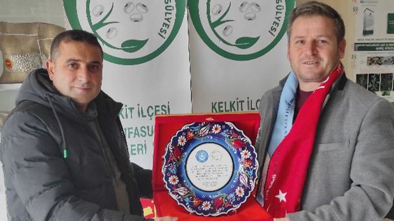 24 Kasım Öğretmenler Günü’nde Türk Eğitim-Sen Kelkit Şube Başkanı Nihat