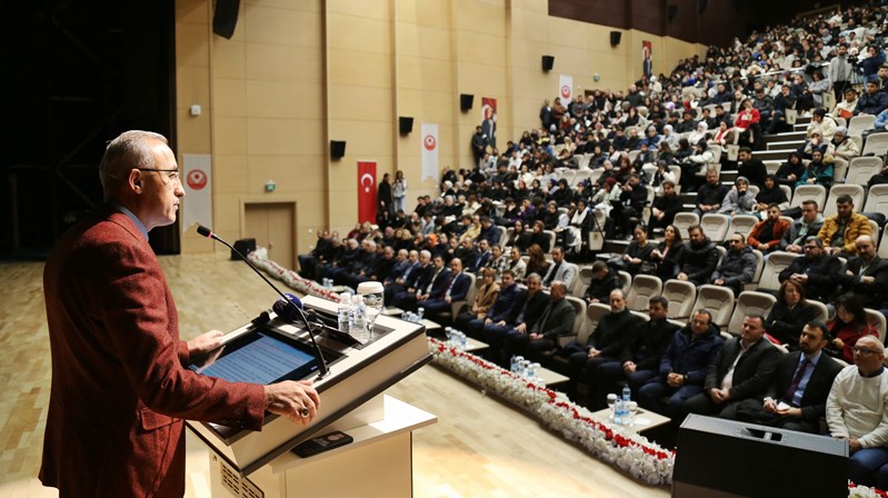 Gümüşhane Üniversitesi Dr. Mustafa Çalık Kongre ve Kültür Merkezi’nde 29