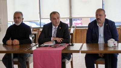 Milliyetçi Hareket Partisi (MHP) Gümüşhane Milletvekili Musa Küçük, basın mensuplarıyla