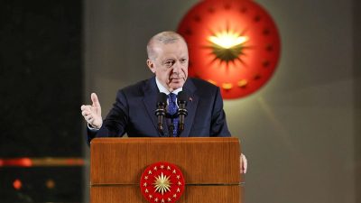 Cumhurbaşkanı Recep Tayyip Erdoğan, Cumhurbaşkanlığı Külliyesi’nde düzenlenen İdareciler Günü Programı’na