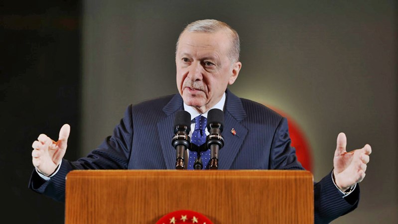 Cumhurbaşkanı Recep Tayyip Erdoğan, Cumhurbaşkanlığı Külliyesi’nde düzenlenen valiler toplantısında bir