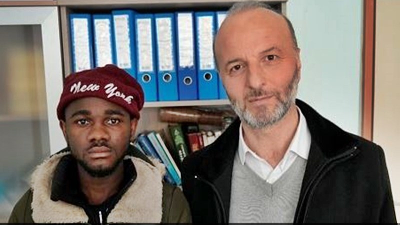 Gümüşhane’de Türkçe eğitimi alan Kamerunlu üniversite öğrencisi Mefenza Fondjo Ciryl,