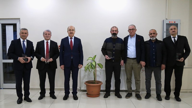 Gümüşhane Üniversitesi’nde geçtiğimiz hafta gerçekleştirilen Akademik Berat ve Yayın Teşviki