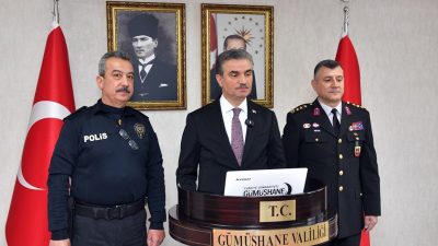 Gümüşhane Valisi Aydın Baruş, peryodik olarak her ay düzenlenen ve