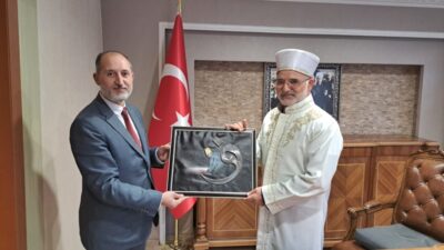 Gümüşhane İl Müftülüğü’ne atanan Dr. Hayri Erenay, geçen hafta Gümüşhane