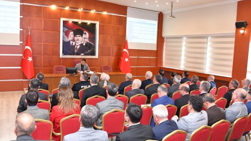 Vali Aydın Baruş’un Giresun ilinde yapılan bir başka toplantıya katılması