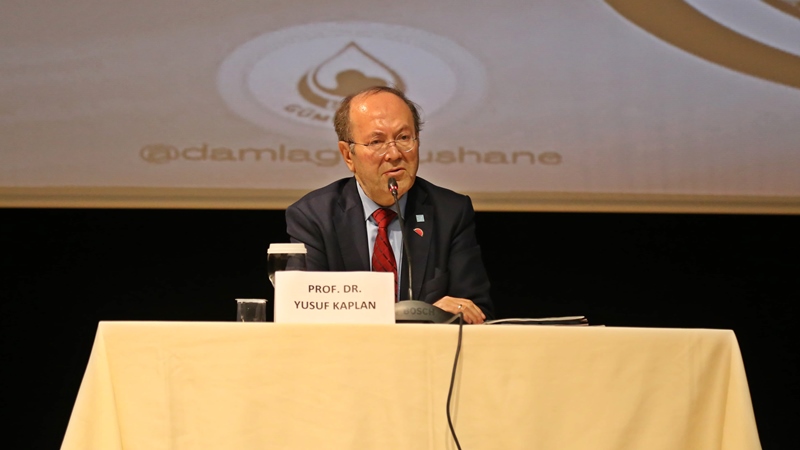 Ünlü mütefekkir – Yazar Yusuf Kaplan Gümüşhane Üniversitesi’nde konferans verdi.