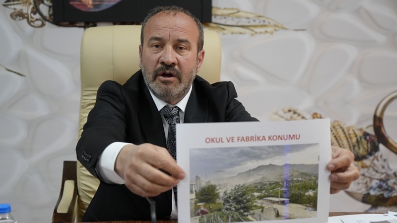 Gümüşhane Merkez İlçeye bağlı ArzularKabaköy Beldesi Belediye Başkanı Çetin Rıza