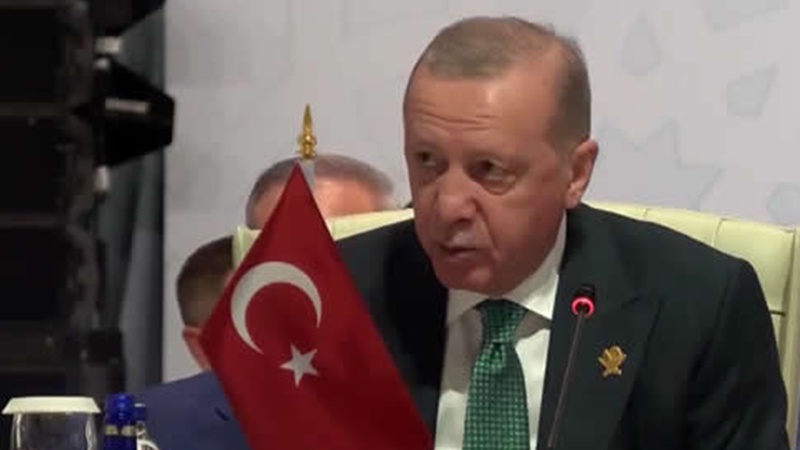 Cumhurbaşkanı Erdoğan, İsrail’in ekonomik olarak da sıkıştırılması gerektiğine inandığını belirterek,
