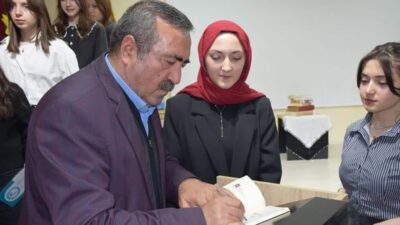 Gümüşhane Mareşal Çakmak Sosyal Bilimler Lisesi, Türk edebiyatının güçlü kalemlerinden