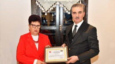 Gümüşhane’nin örnek devlet memuru, Valilik makam sekreteri Ülkü Köklü 45