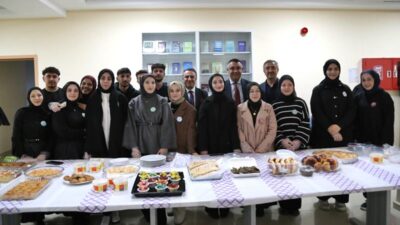 Gümüşhane Üniversitesi İlahiyat Fakültesi’nde yapılan kermes büyük ilgi gördü. İlahiyat